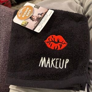 Rae Dunn Makeup Washcloths Set of 3 100% Cotton with Red Lips